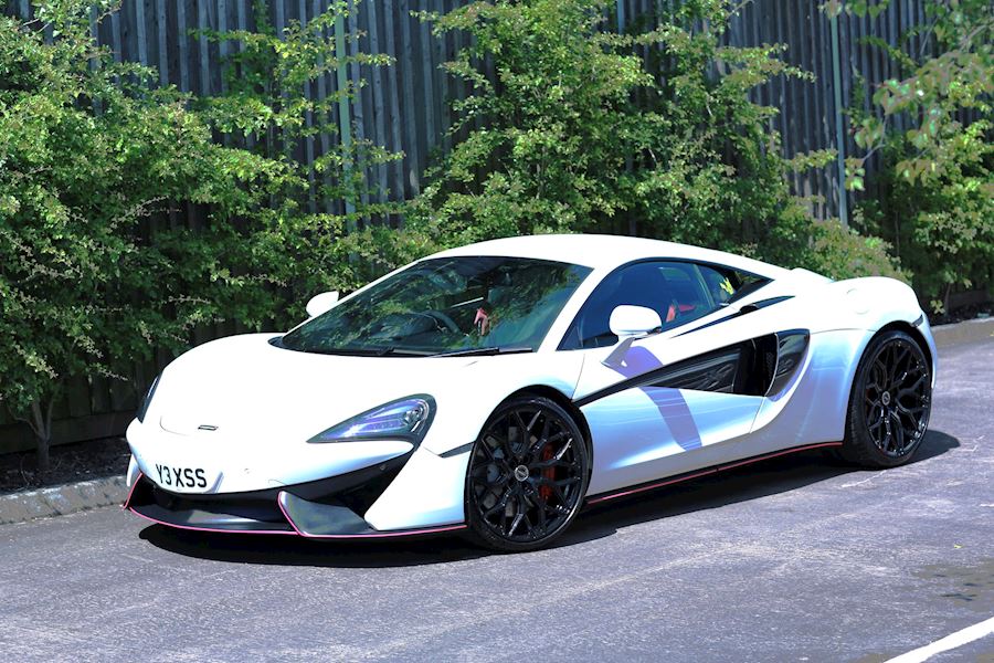 McLaren 540c installed with Vossen HF2 alloy wheels 