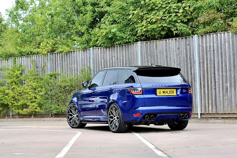 Range Rover SVR installed with  Vossen HF-2 in Brushed Gloss Black