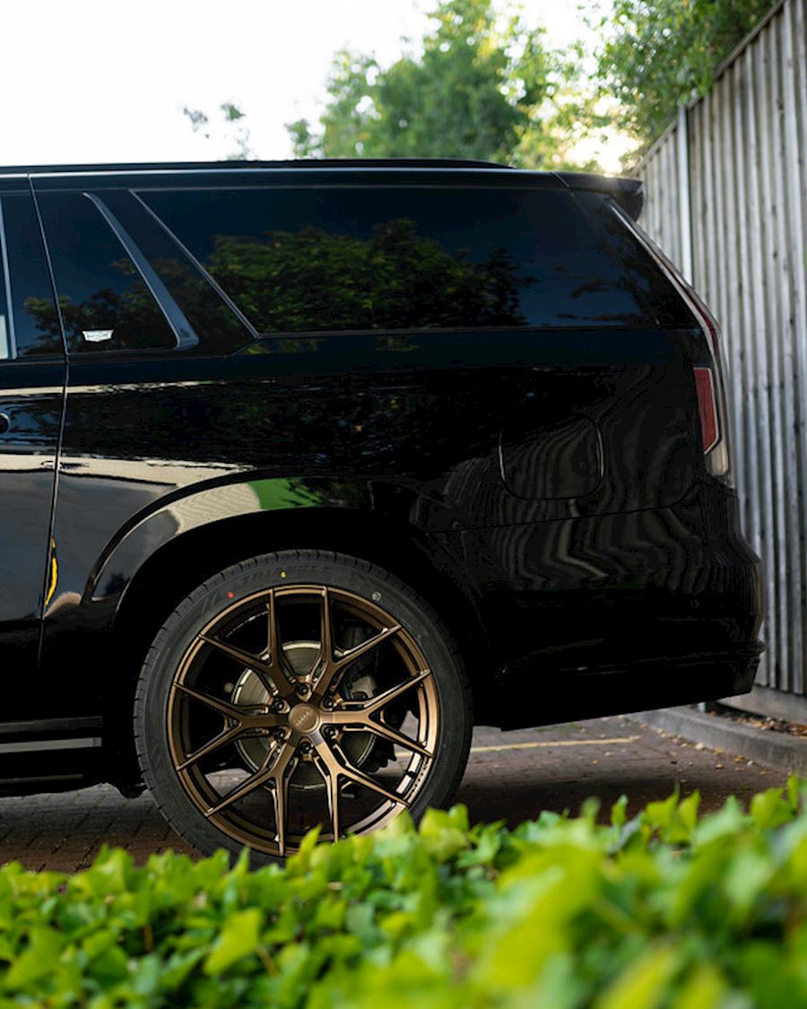 Chevrolet Cadillac installed with Vossen HF6-4 wheels in Satin Bronze