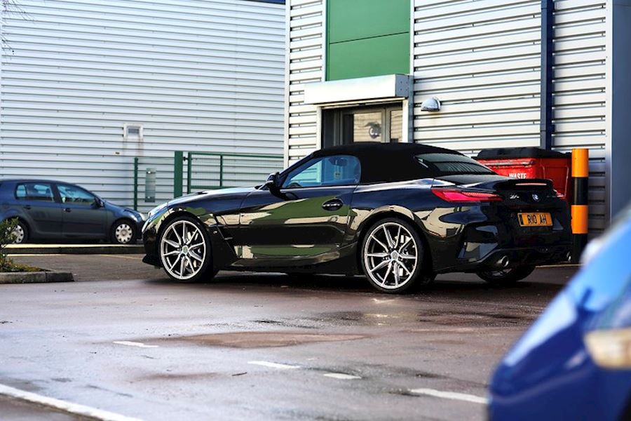 BMW Z4 installed with Vossen HF-3 in Gloss Graphite Polished finish