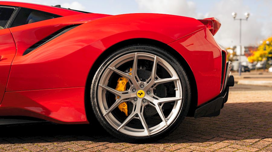 Ferrari 488 Pista installed with Vossen HF5 in Satin Silver