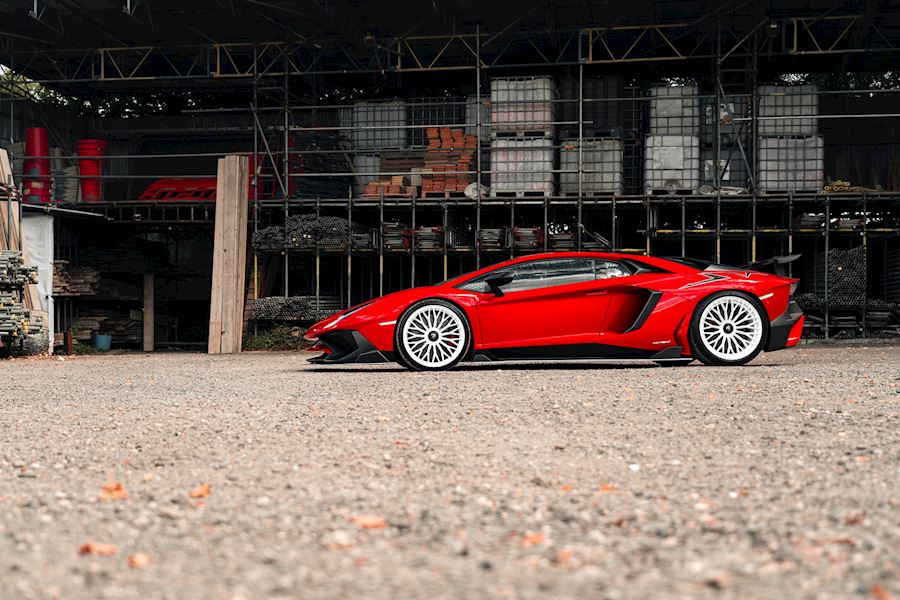 Lamborghini Aventador installed with AL13 R100 monoblock