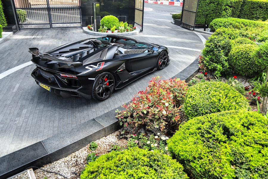 Lamborghini Aventador SVJ installed with Vossen x Novitec NL4 wheels in Gloss Black