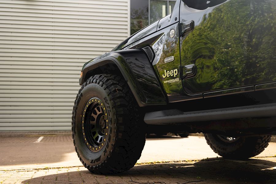 Jeep Wrangler installed with Black Rhino Primm alloy wheels 