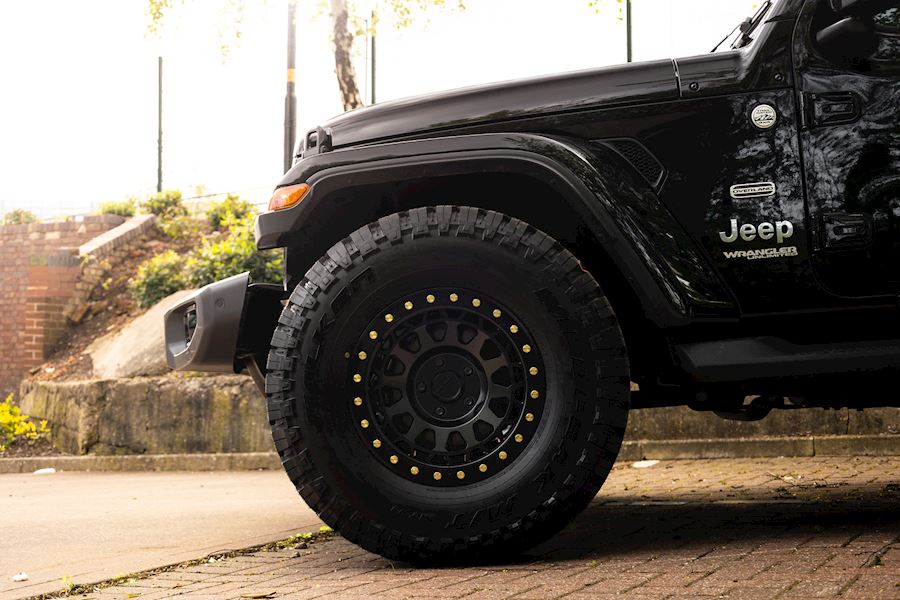 Jeep Wrangler installed with Black Rhino Primm alloy wheels 