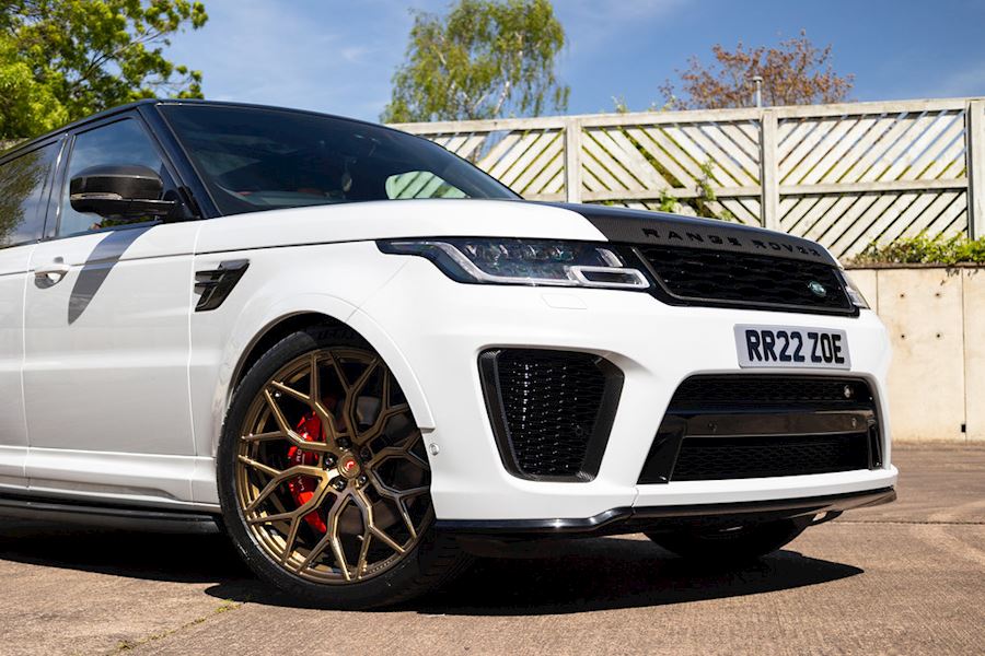 Range Rover Sport SVR installed with Vossen Forged S17-01