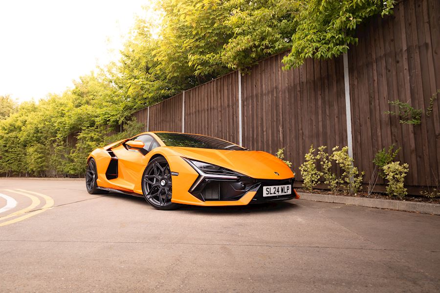 Lamborghini Revuelto installed with Vossen Forged S21-08 alloy wheels