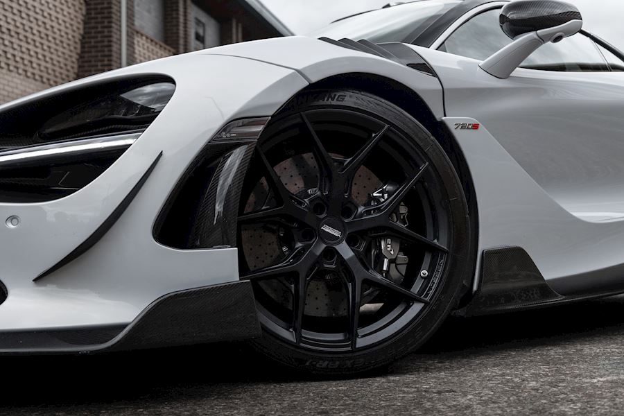 McLaren 720s installed with Vossen HF5 alloy wheels in Satin Black