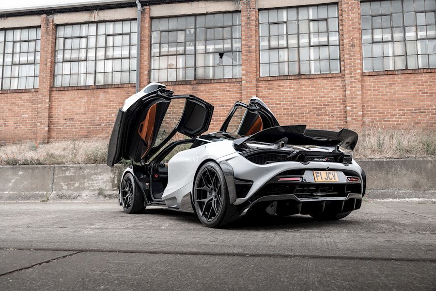 McLaren 720s installed with Vossen HF5 alloy wheels in Satin Black