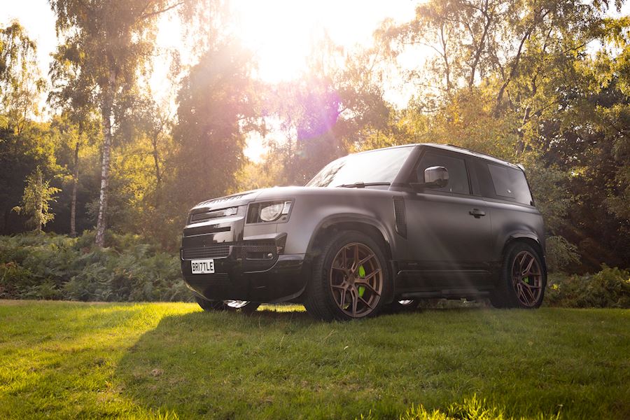 Defender 90 installed with Vossen HF-5 wheels in Satin Bronze