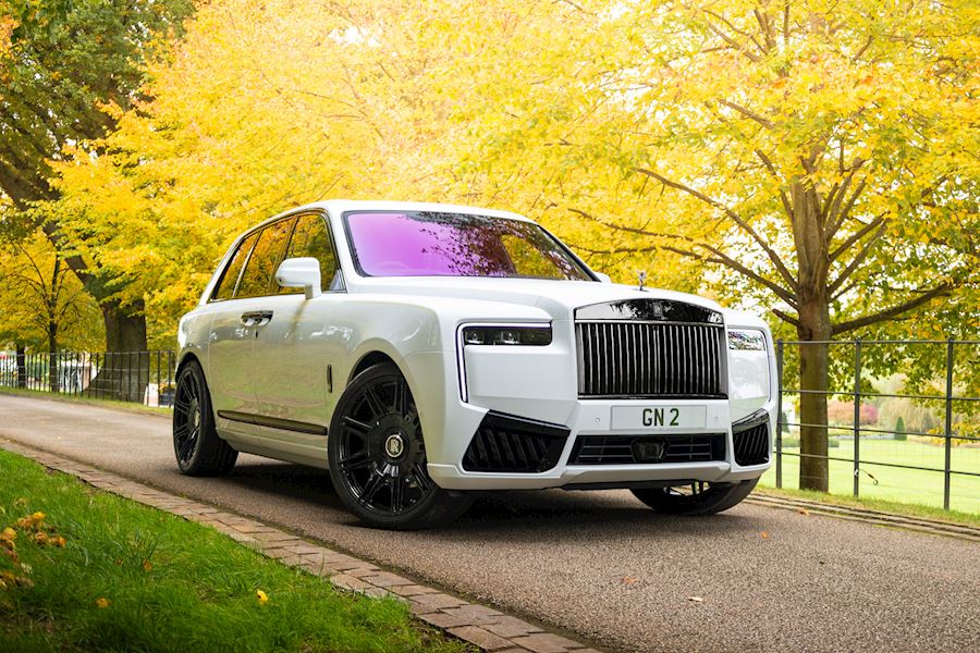 Rolls Royce Cullinan Series II installed with Vossen x Novitec SP-2 alloy wheels in Gloss Black