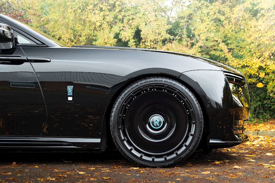 Rolls Royce Spectre installed with Vossen x Novitec SP3 alloy wheels in Gloss Black & lowered