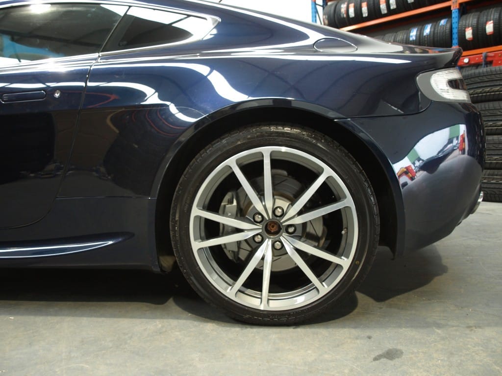 ASTON MARTIN WHEELS DIAMOND CUT