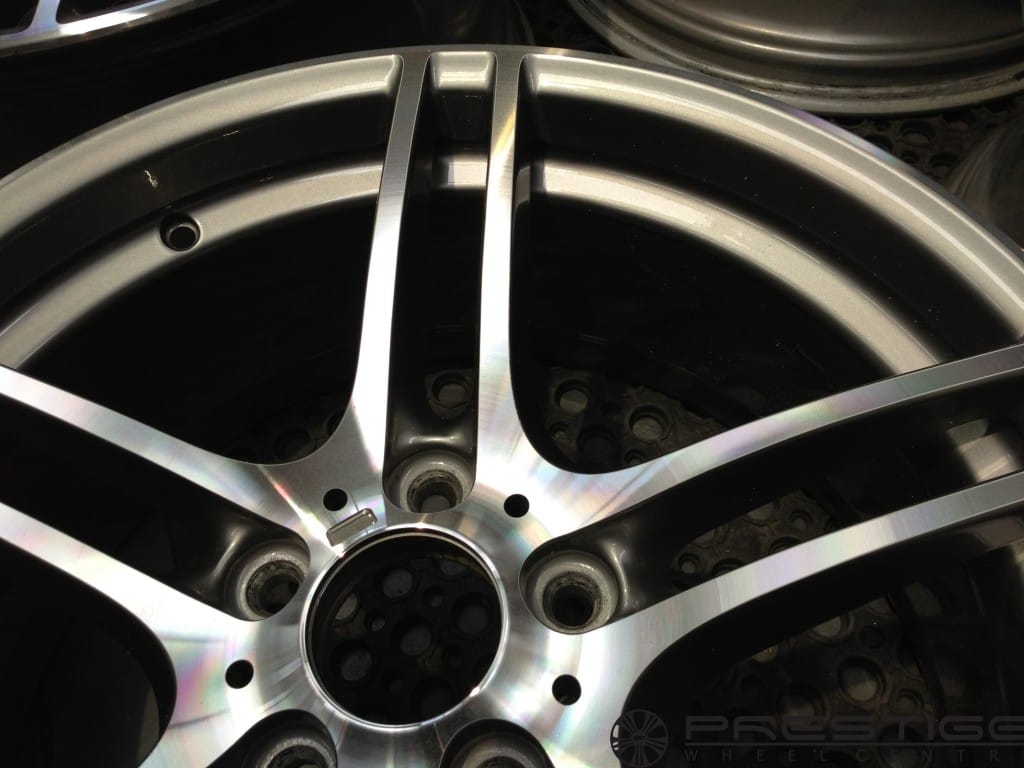 BMW 313 19" alloy wheel renovated