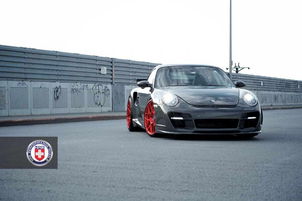 PORSCHE_997_Turbo_on_HRE_P40SC_Brushed_Red