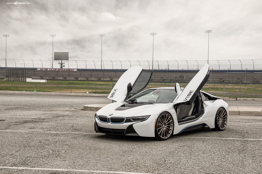 BMW i8 on Avant garde M615 Matte Brushed Frozen Latte 22×9 | 22×10.5 ...