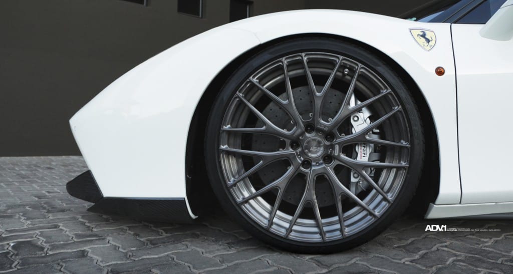 ferrari-488-gtb-white-supercar-adv1-mesh-wheels-forged-gunmetal-gray-rims-c