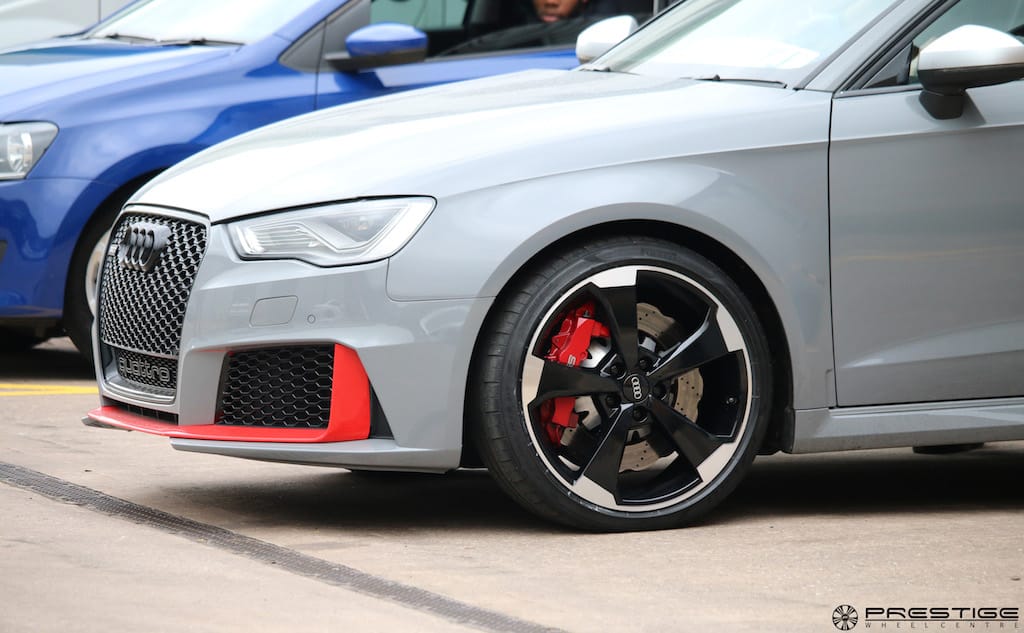 Audi RS3 with wheel colour change to factory grey to black with ...