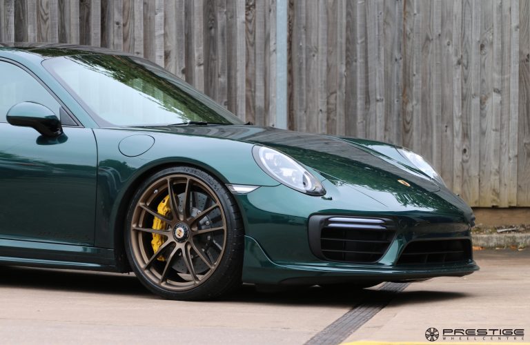 Porsche 911 Turbo s Р·РµР»РµРЅС‹Р№